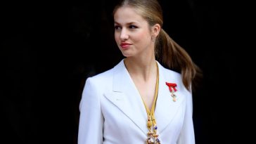 Princess Leonor in a printed red dress